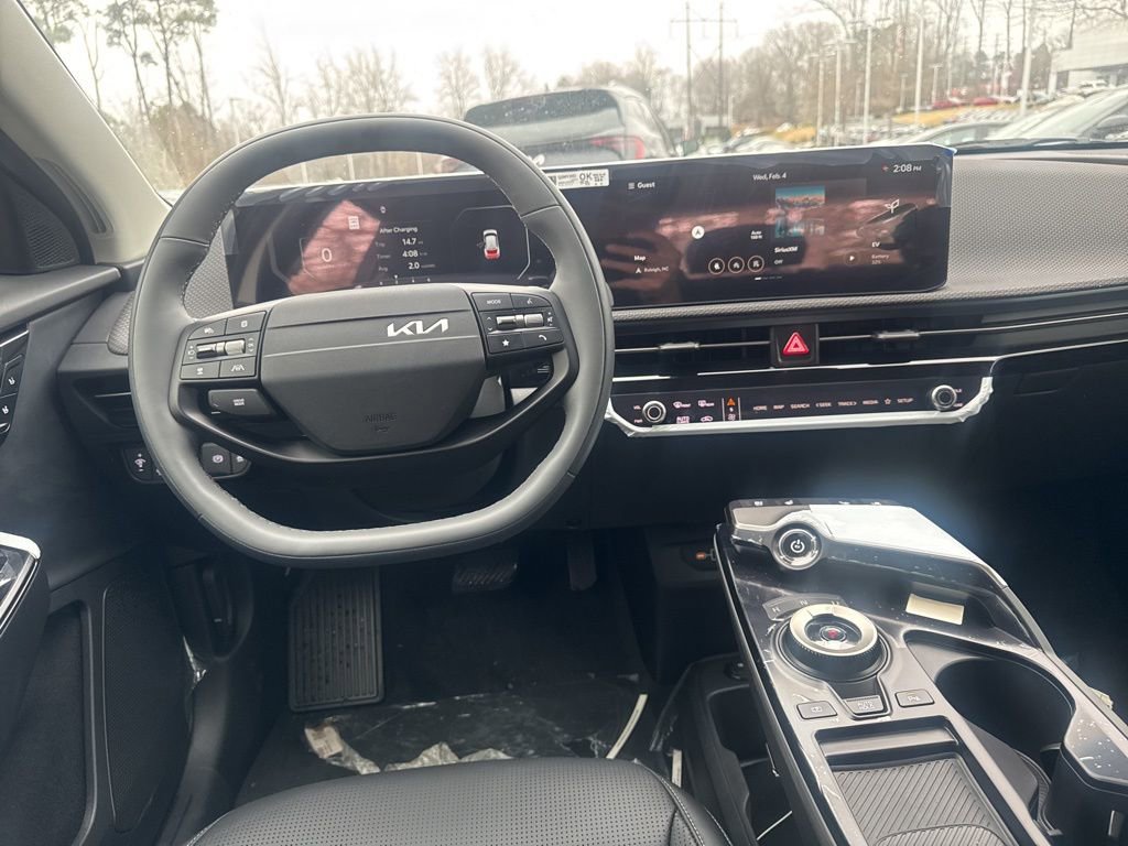 New 2025 Kia EV6 Wind image 2
