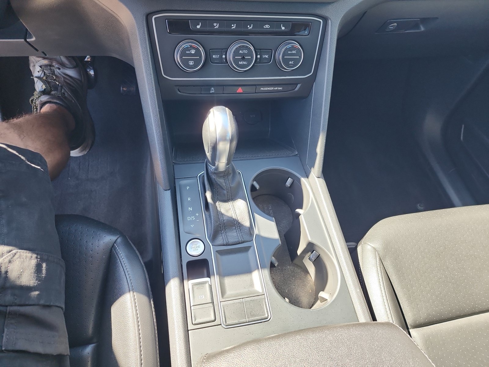 Used 2018 Volkswagen Atlas SE FWD image 15
