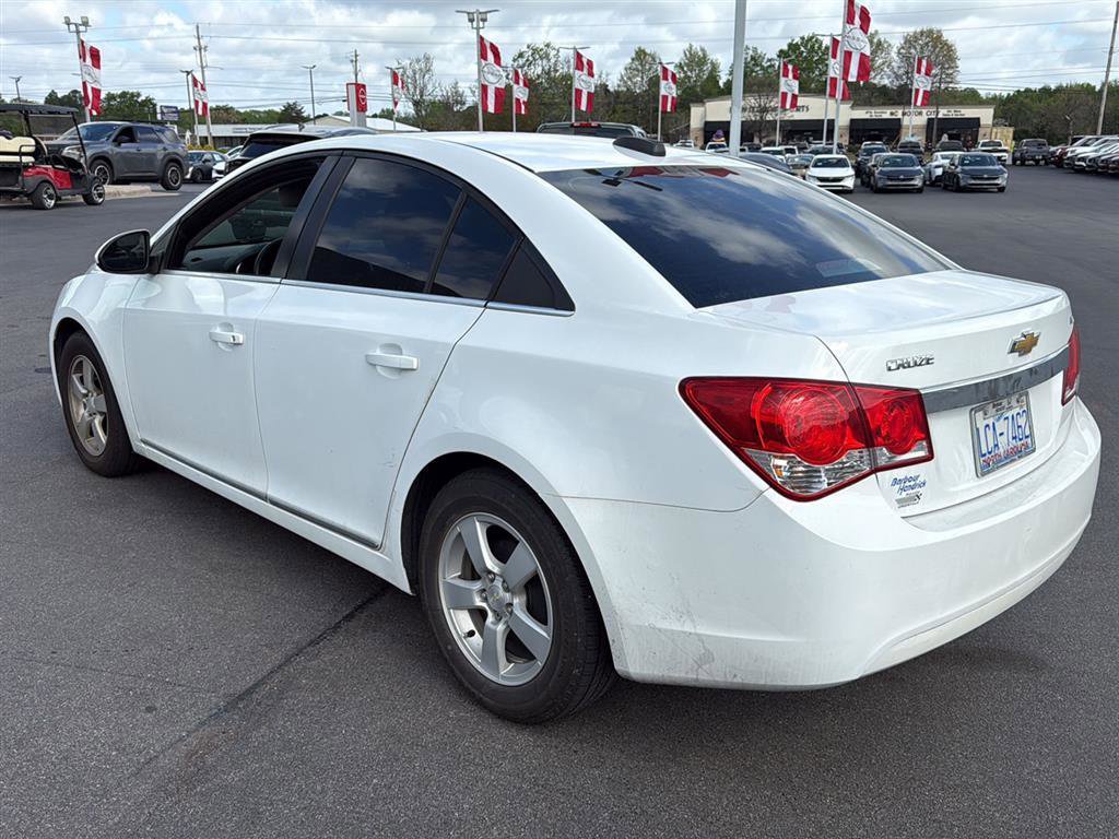 Used 2016 Chevrolet Cruze LT image 9
