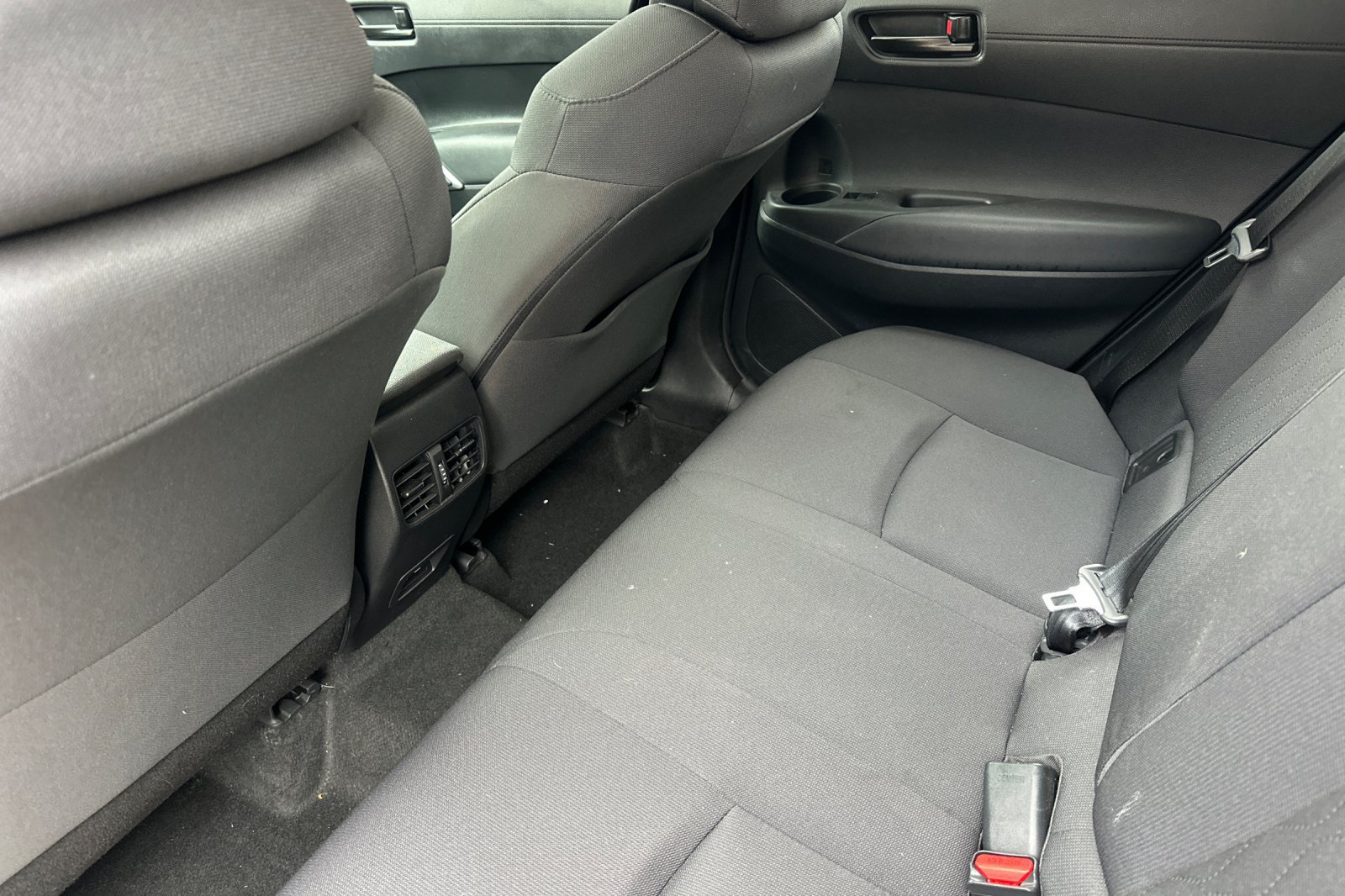Used 2023 Toyota Corolla Cross LE w/ Moonroof Package FWD image 14