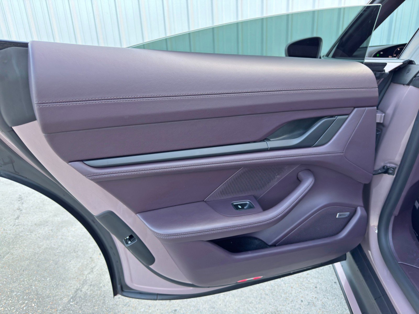 Used 2024 Porsche Taycan image 46