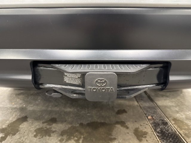 Certified 2024 Toyota Highlander XLE image 11