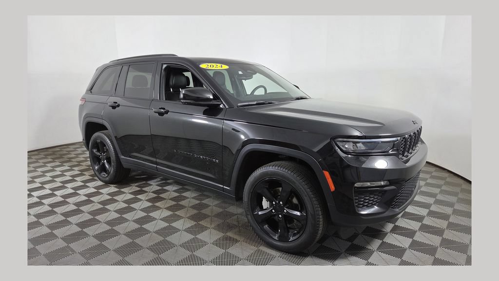 Used 2024 Jeep Grand Cherokee Limited w/ Black Appearance Package AWD/4WD image 1