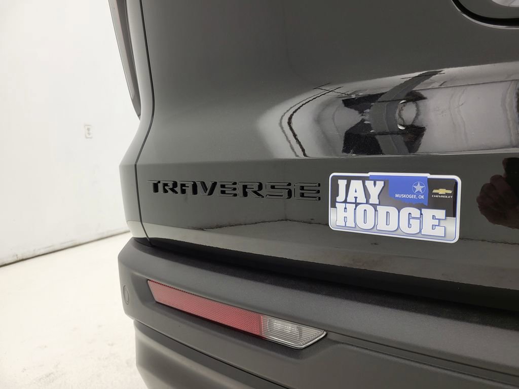 New 2026 Chevrolet Traverse LT w/ Midnight/Sport Edition image 23