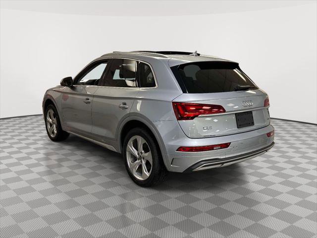 Used 2021 Audi Q5 2.0T Premium Plus w/ Premium Plus Package AWD/4WD image 5