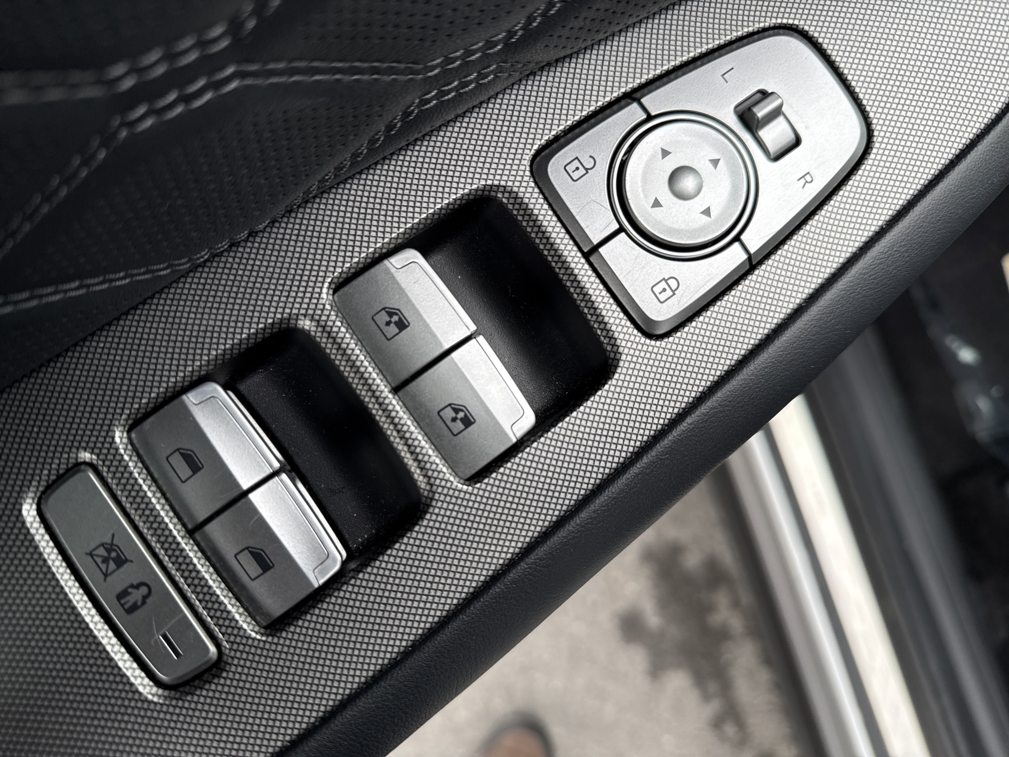 Used 2021 Hyundai Palisade Calligraphy image 17