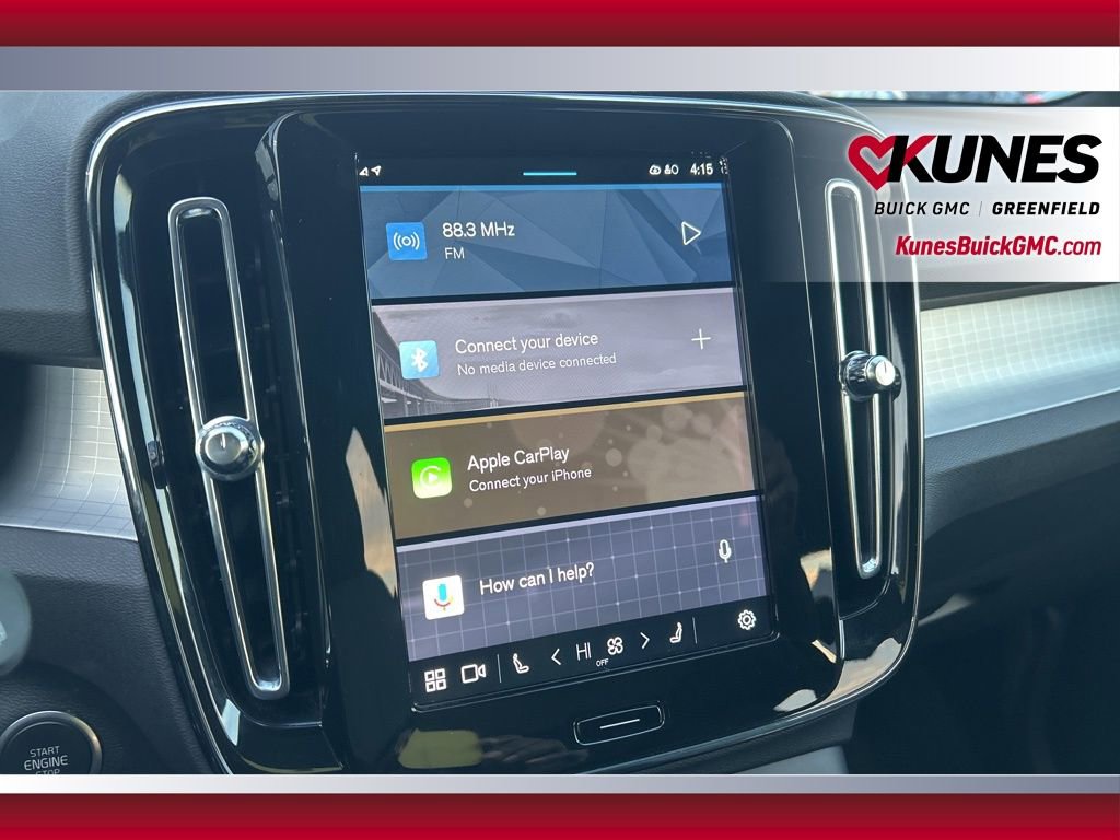 Used 2024 Volvo XC40 B5 Core image 26