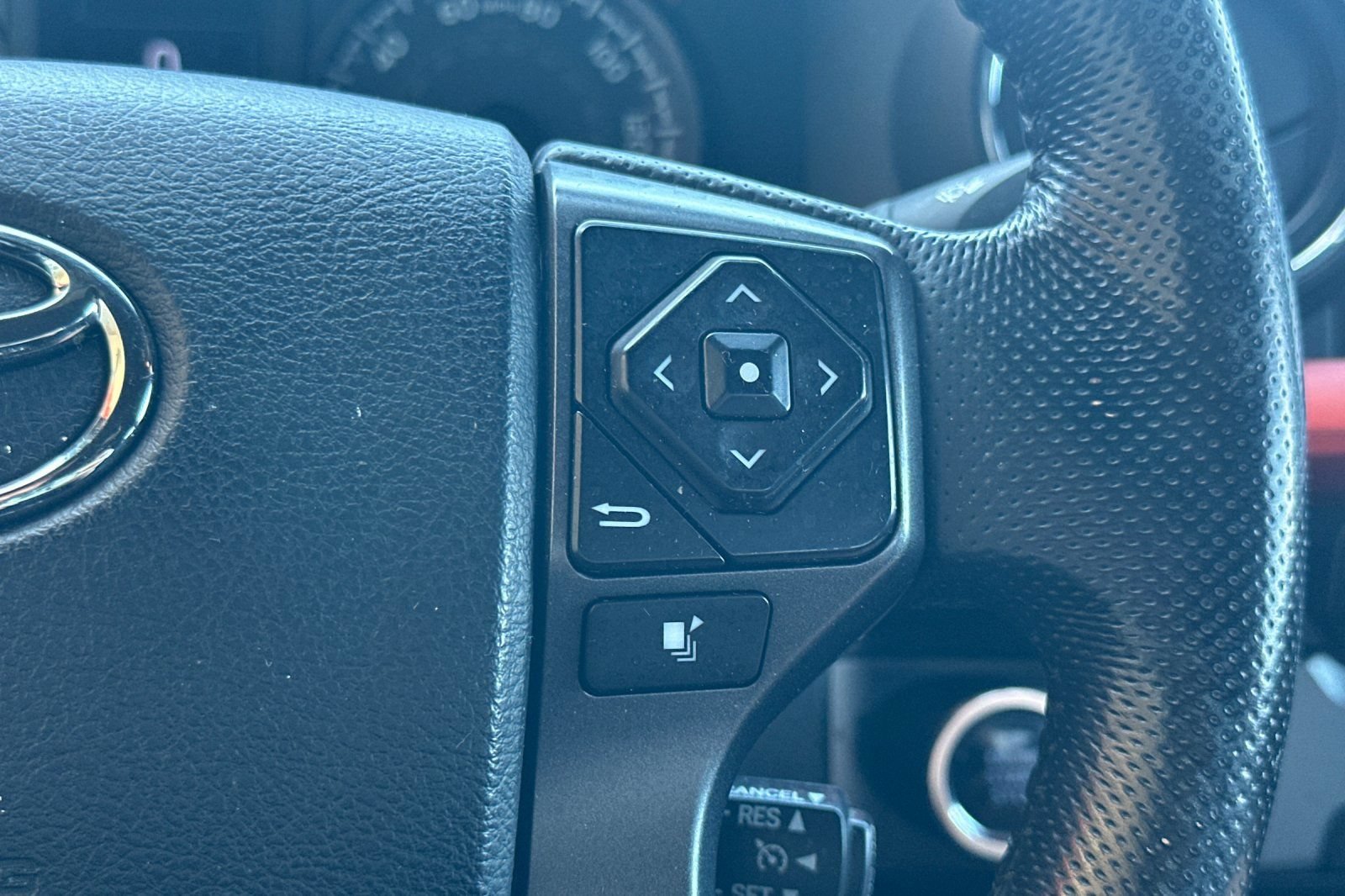 Certified 2016 Toyota Tacoma TRD Sport RWD image 26