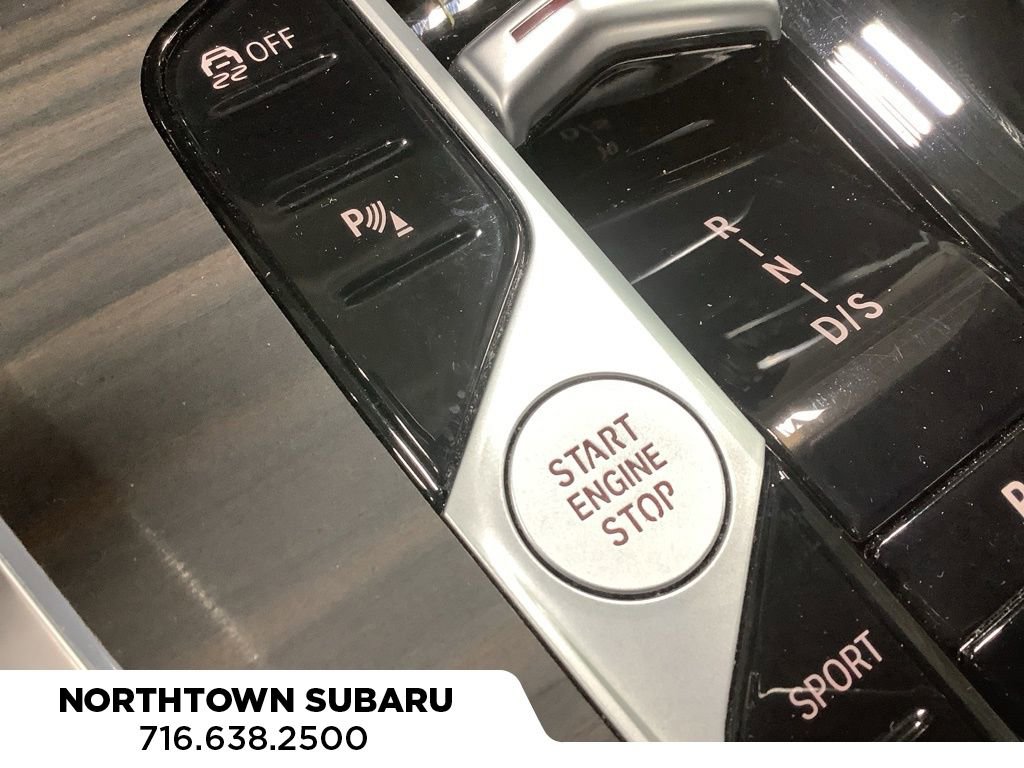 Used 2025 BMW X5 xDrive40i w/ Parking Assistance Package image 16