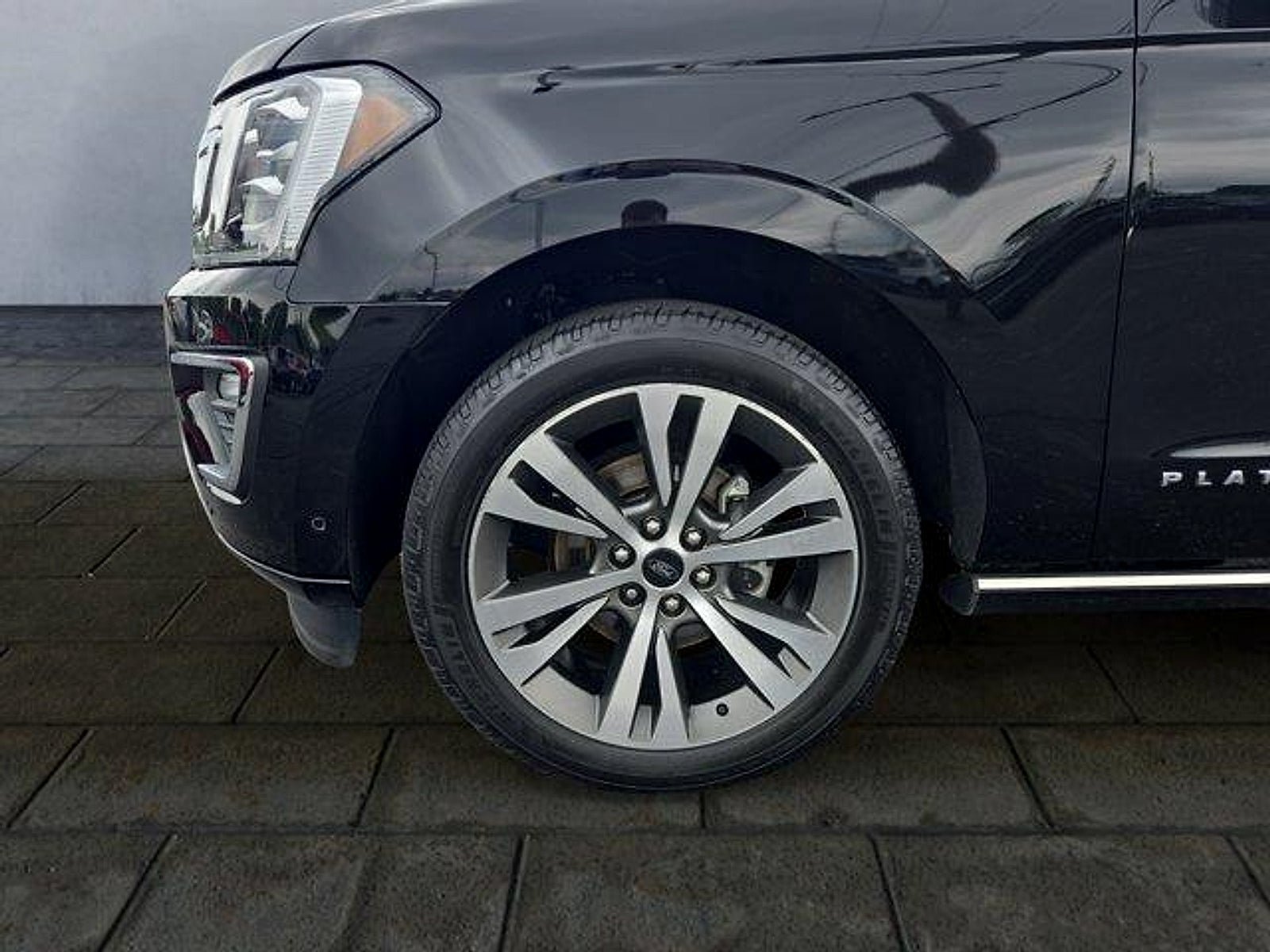 Used 2021 Ford Expedition Max Platinum AWD/4WD image 27