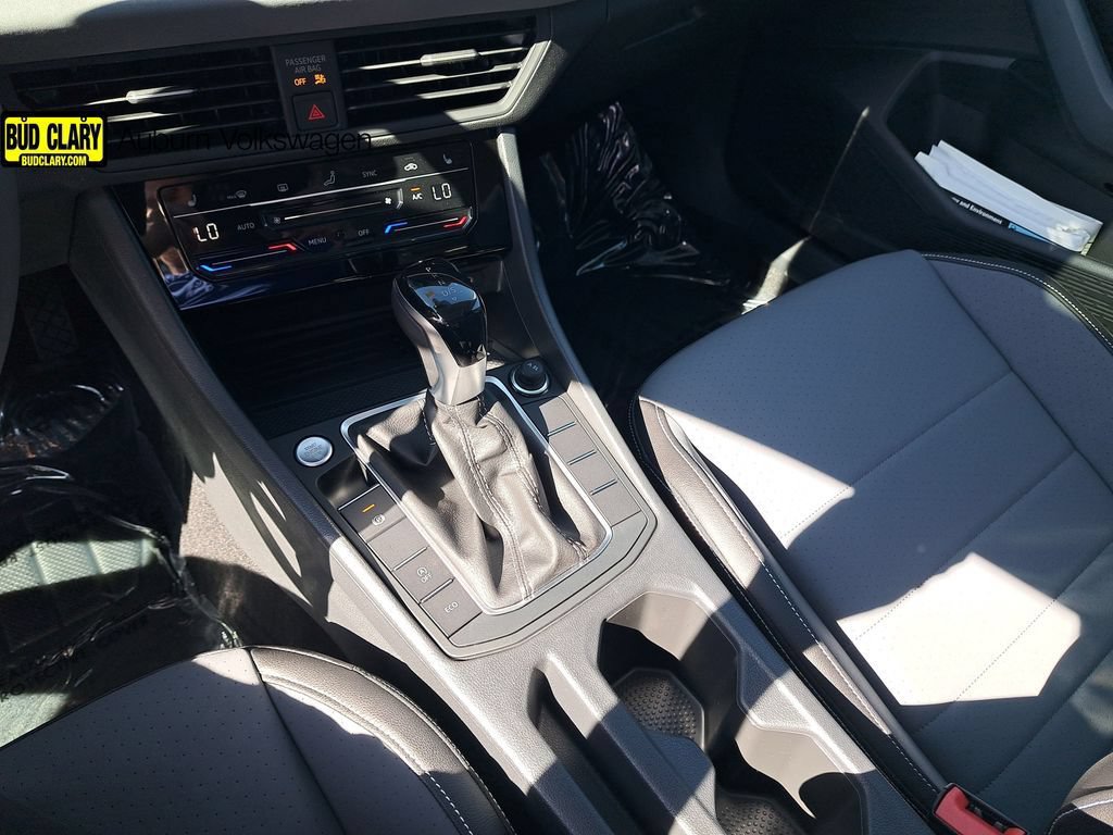 New 2026 Volkswagen Jetta SE FWD image 15