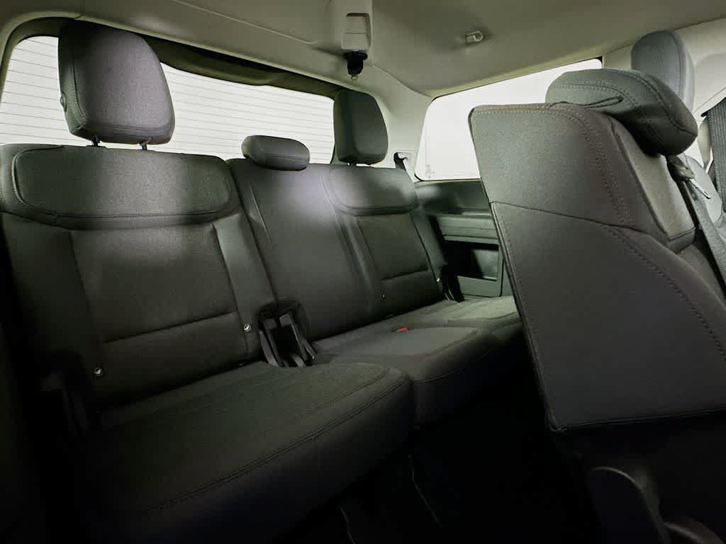 New 2025 Ford Expedition Active RWD image 30