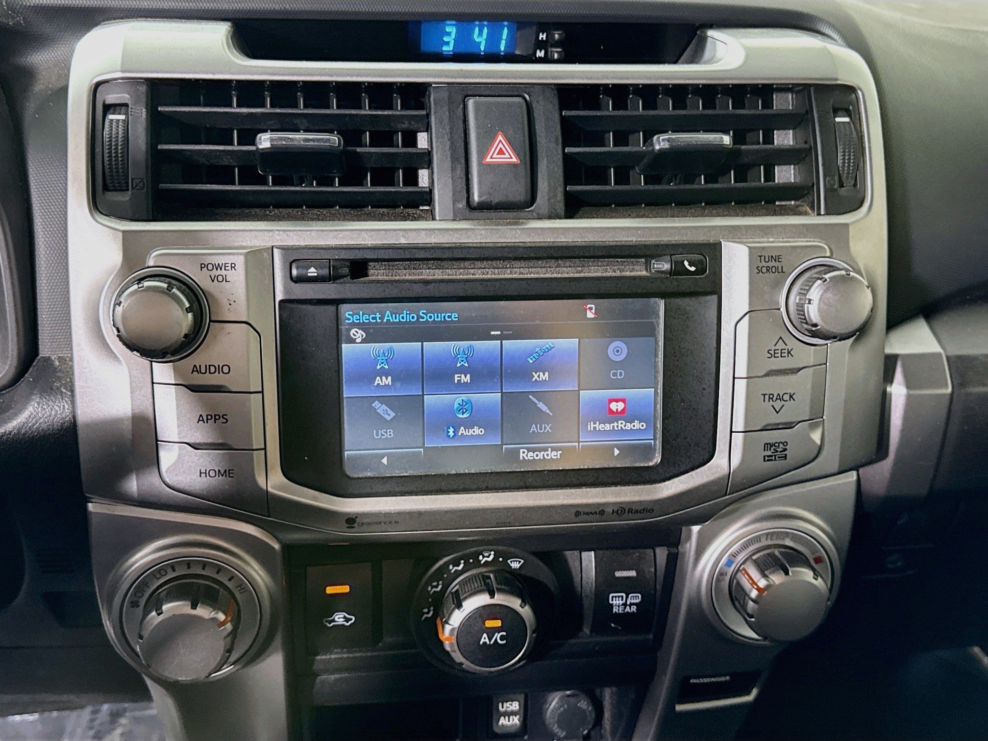 Used 2019 Toyota 4Runner SR5 Premium RWD image 18