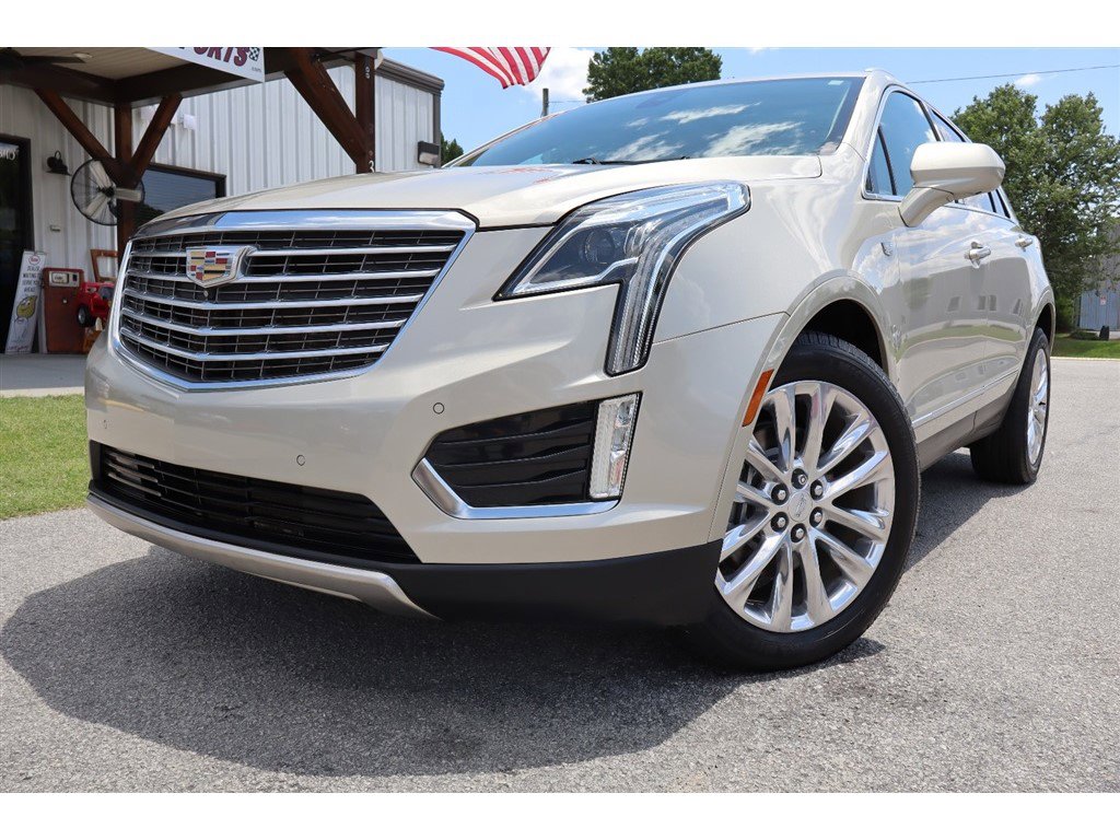 Used 2017 Cadillac XT5 Platinum AWD/4WD image 13