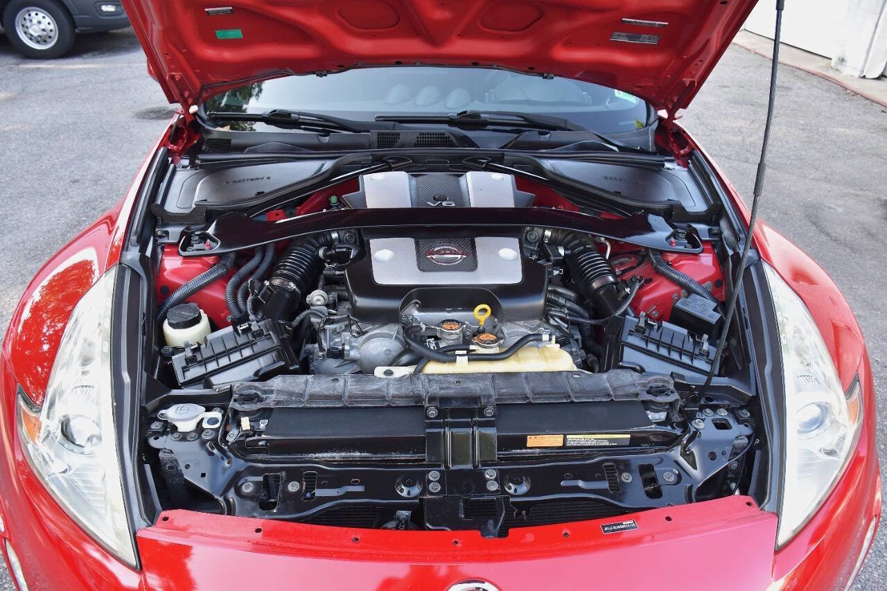 Used 2016 Nissan 370Z Touring w/ Aerodynamics Package image 18