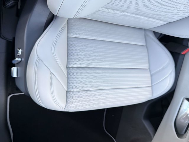 New 2026 Lincoln Nautilus Reserve AWD/4WD image 18