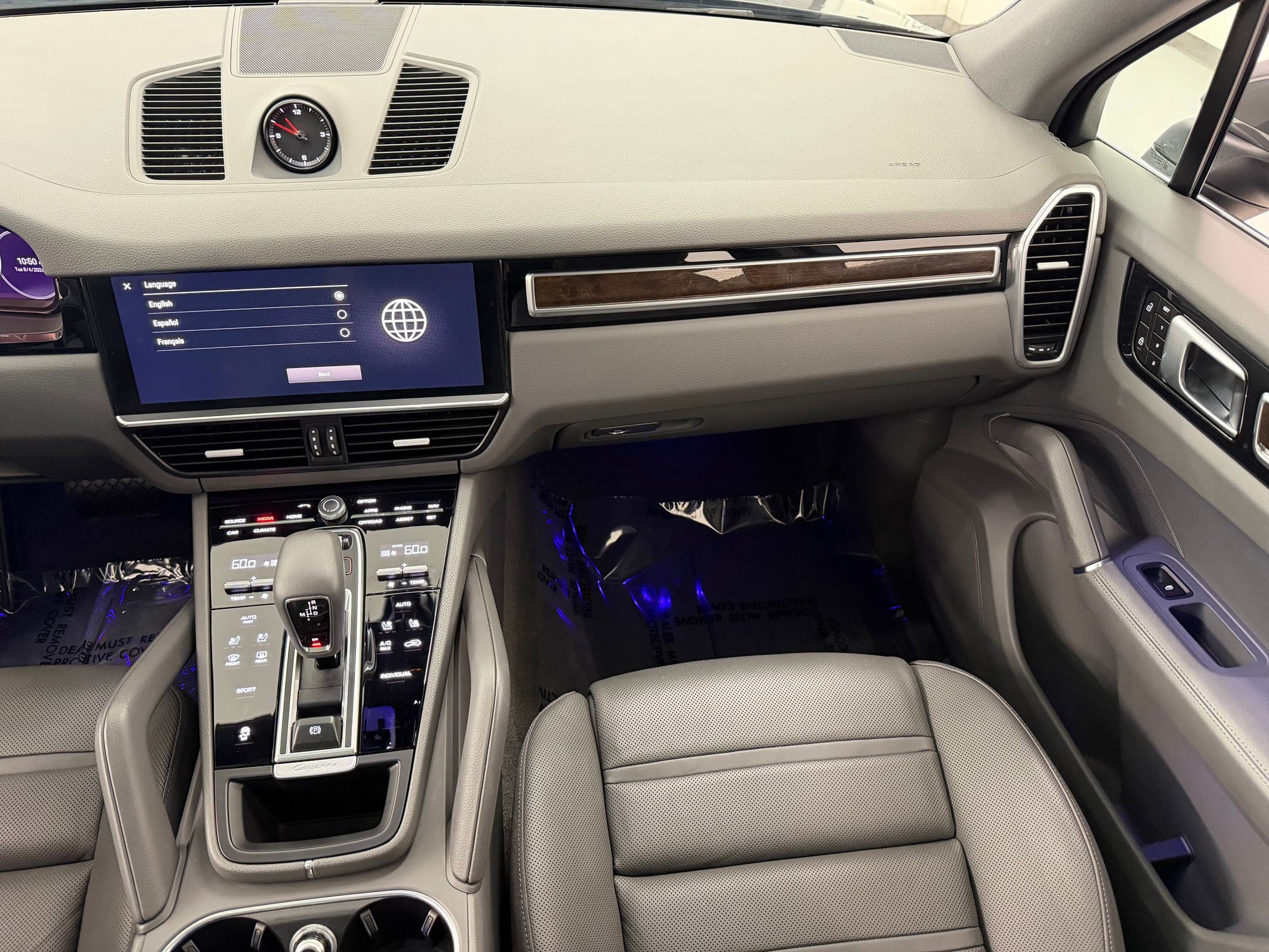 Certified 2023 Porsche Cayenne AWD/4WD image 29
