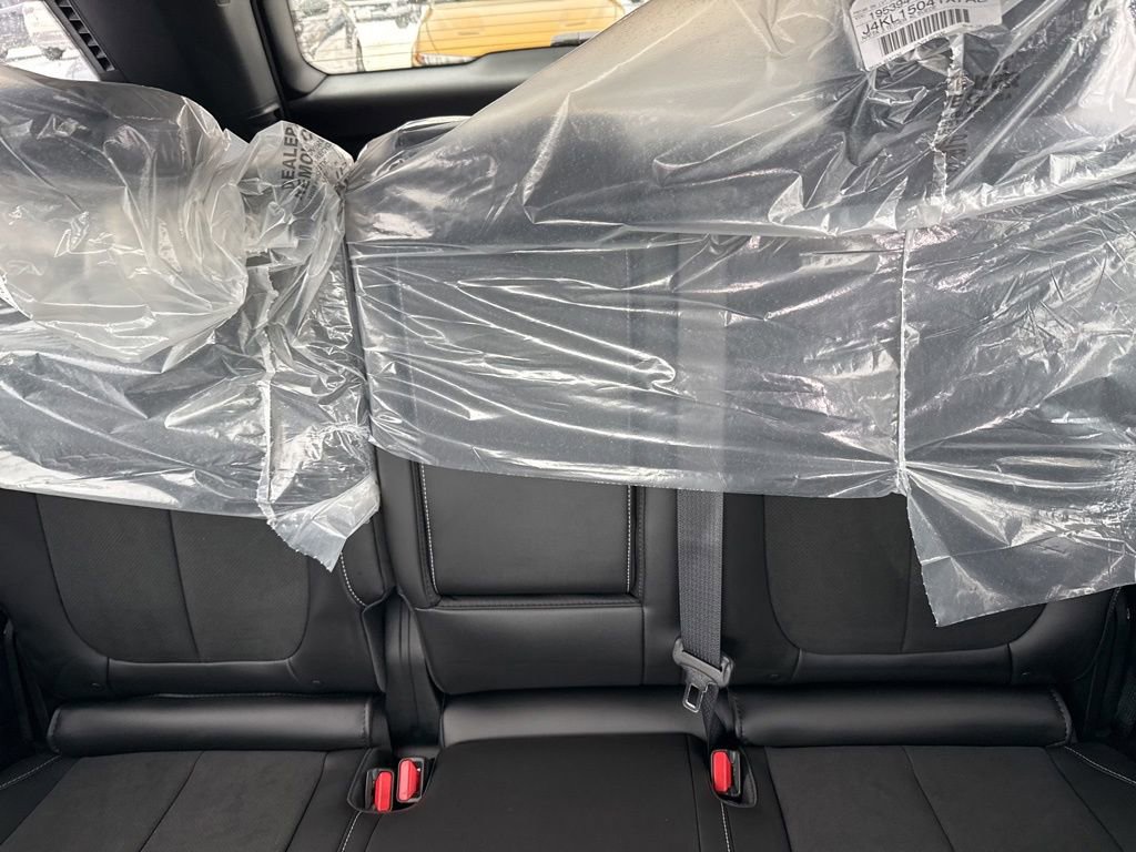 New 2026 Jeep Grand Cherokee Altitude image 15