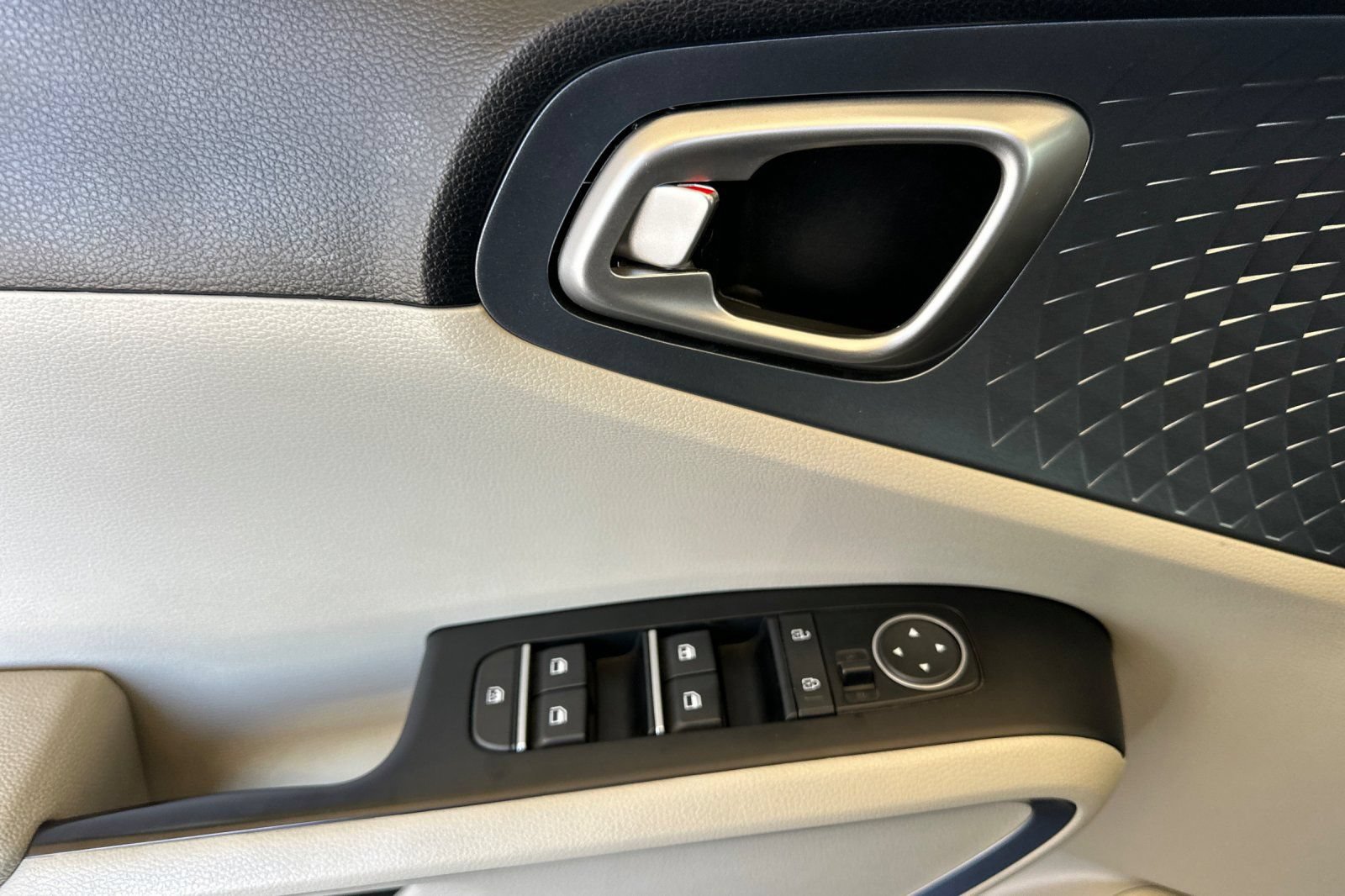 Used 2023 Kia Soul EX FWD image 11