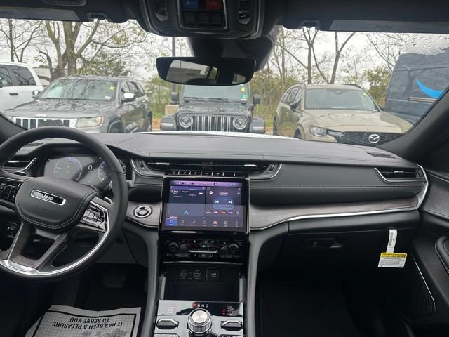 New 2025 Jeep Grand Cherokee L Overland AWD/4WD image 29