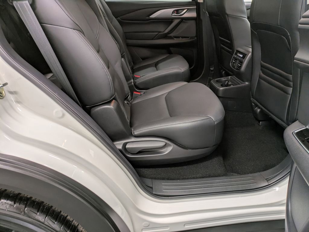 Used 2023 MAZDA CX-9 Touring Plus AWD/4WD image 28