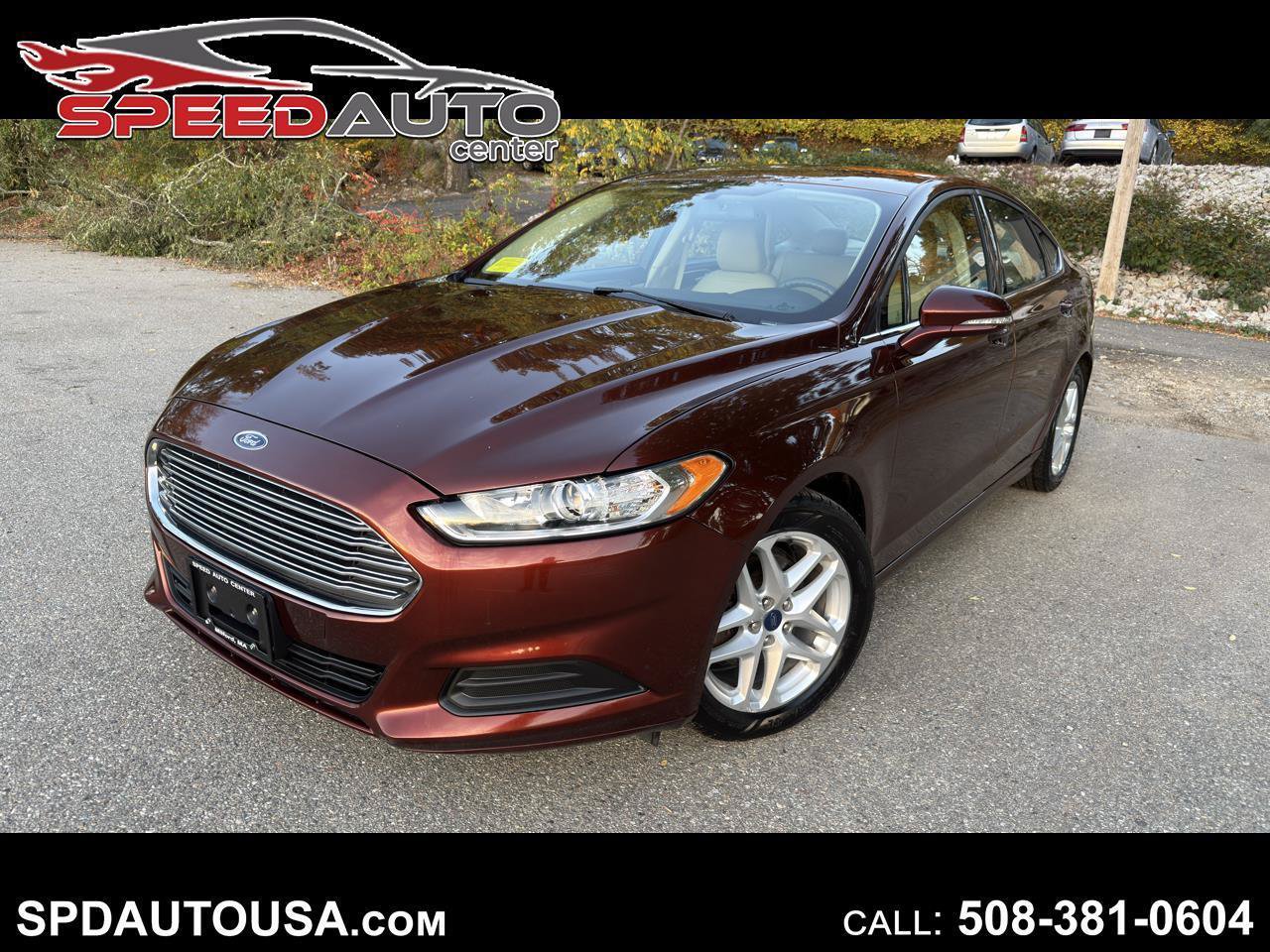 Used 2016 Ford Fusion SE FWD image 1