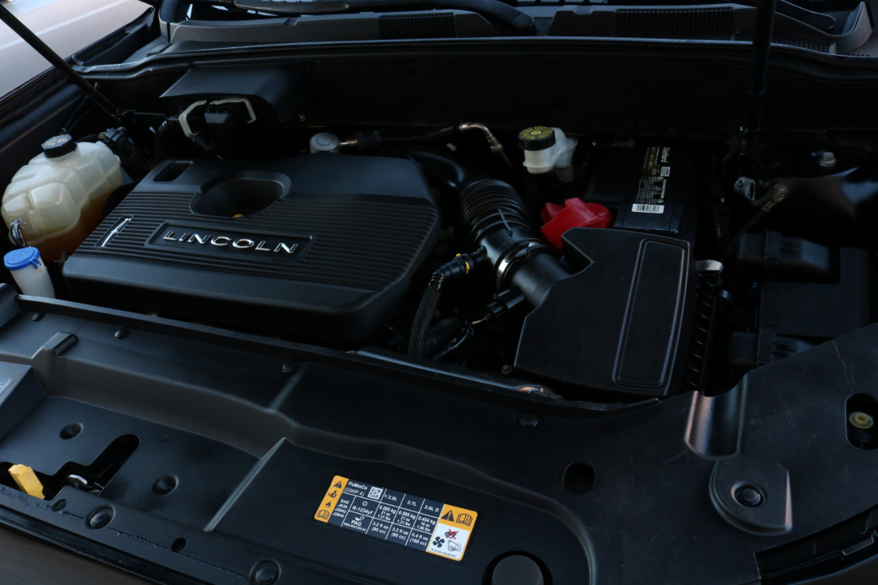 Used 2019 Lincoln Nautilus Reserve image 48