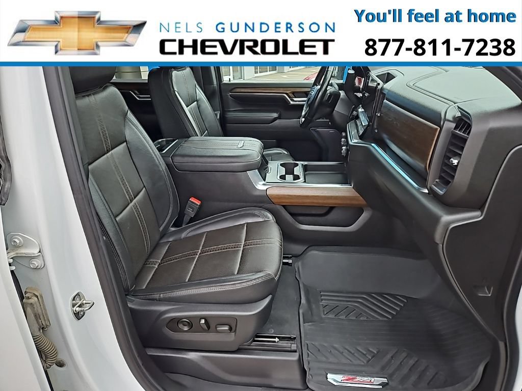 Used 2024 Chevrolet Silverado 3500 High Country w/ Z71 Off-Road Package AWD/4WD image 16