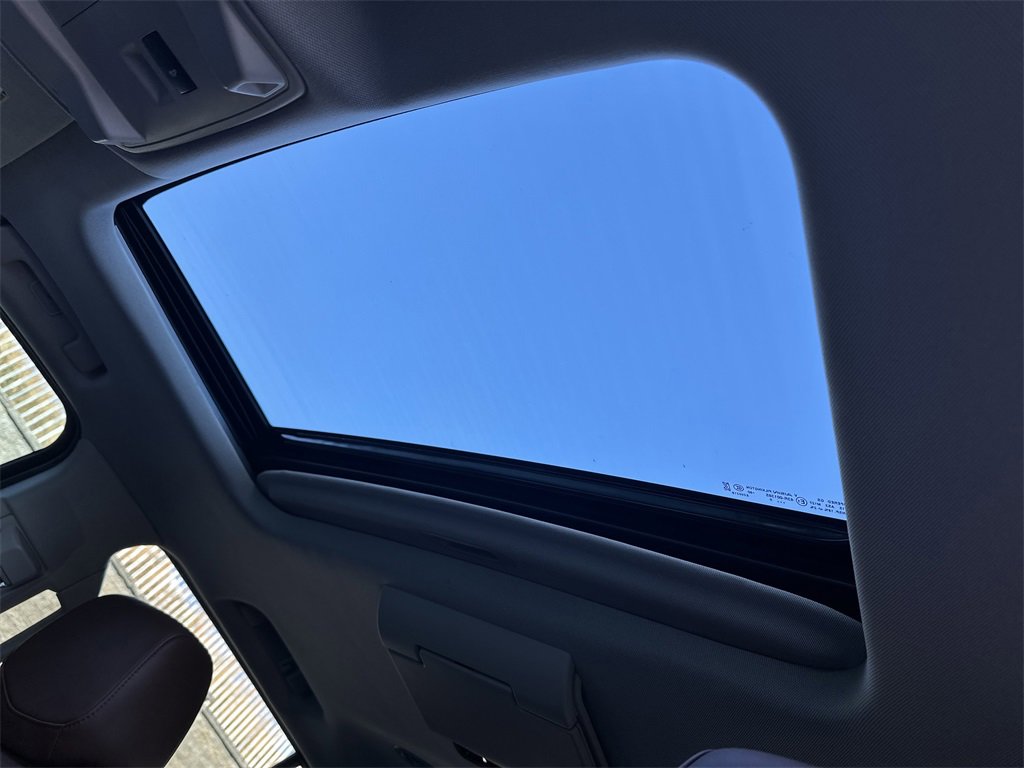 Used 2020 Cadillac Escalade Premium Luxury image 34