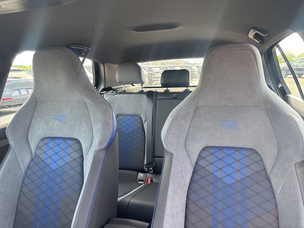 New 2026 Volkswagen Golf w/ Euro Style Package AWD/4WD image 31