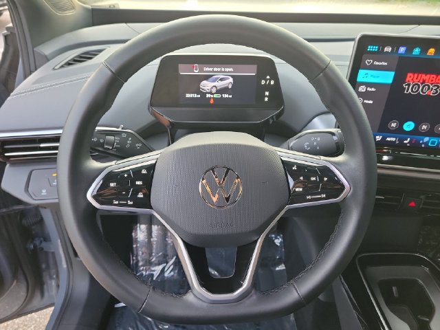 Certified 2024 Volkswagen ID.4 Pro RWD image 17
