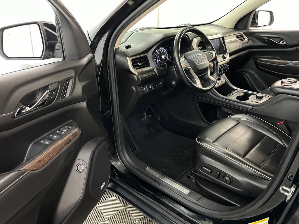 Used 2023 GMC Acadia Denali FWD image 26