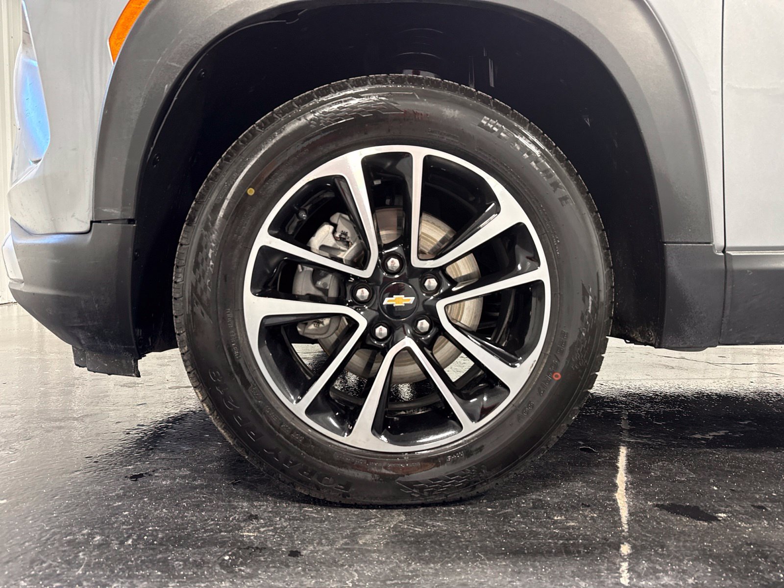 Used 2025 Chevrolet TrailBlazer LT AWD/4WD image 8