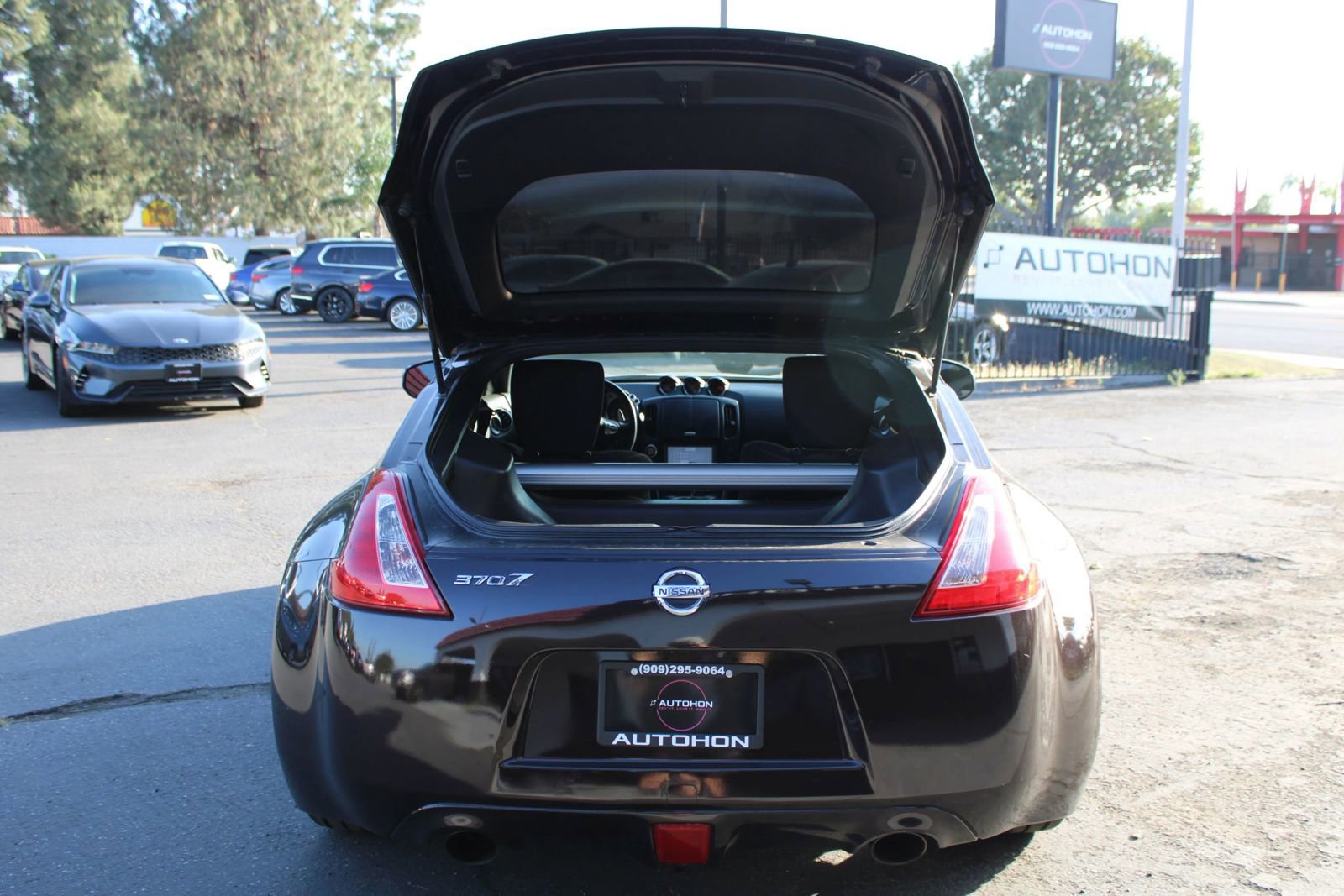Used 2014 Nissan 370Z Coupe image 29