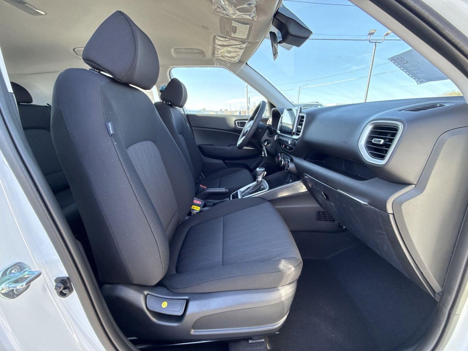 New 2026 Hyundai Venue SE image 25