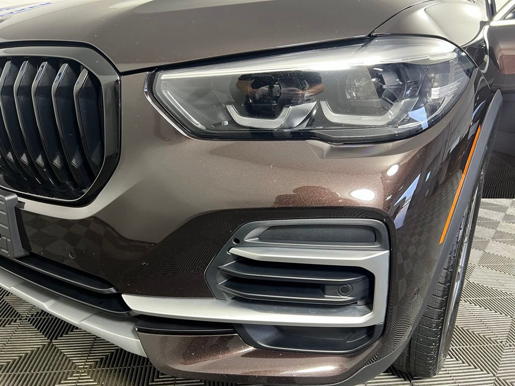 Used 2022 BMW X5 xDrive40i w/ Premium Package AWD/4WD image 33