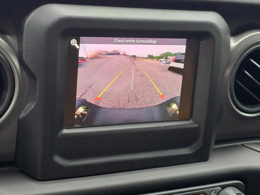 Used 2023 Jeep Gladiator Sport AWD/4WD image 5
