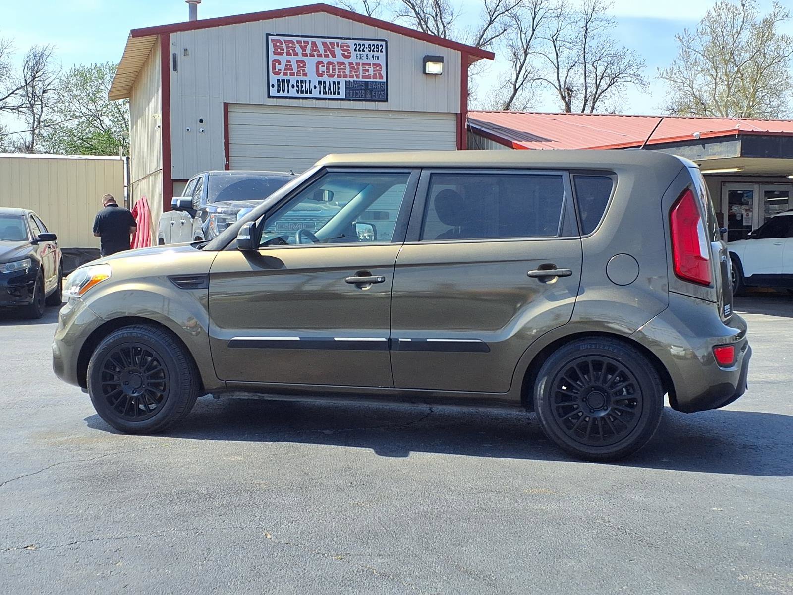 Used 2012 Kia Soul + image 21