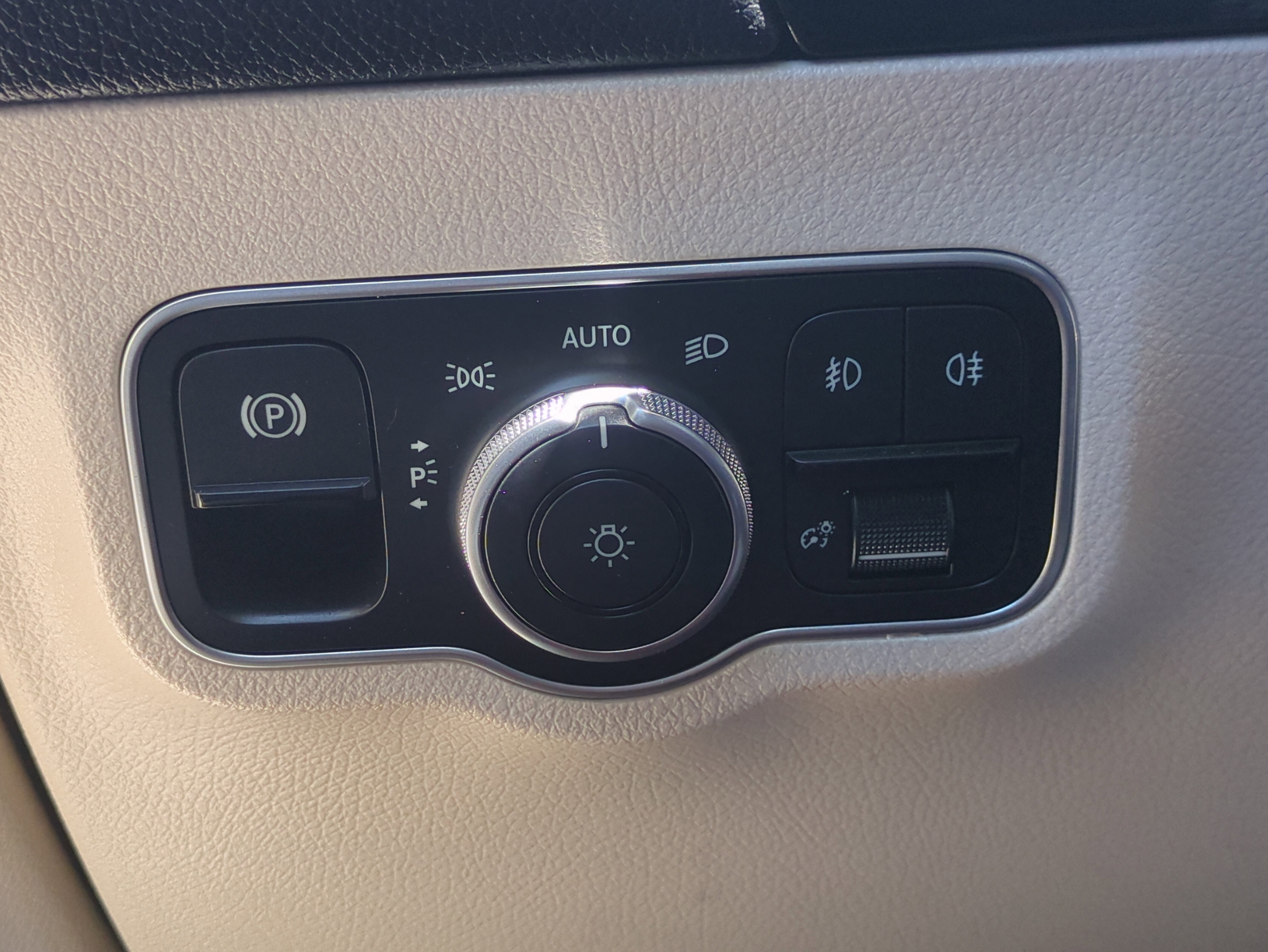 Used 2022 Mercedes-Benz GLA 250 image 31