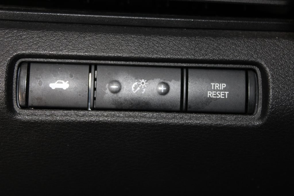 Used 2024 Nissan Altima 2.5 SV FWD image 21