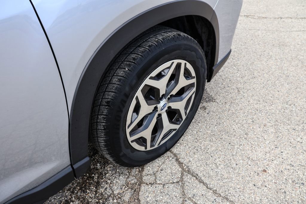 Used 2021 Subaru Forester Premium image 12