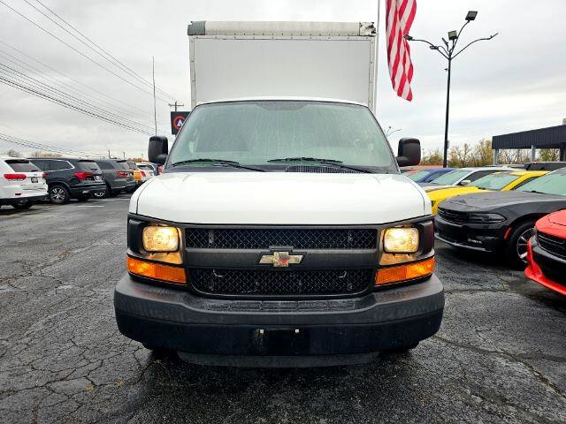 Used 2016 Chevrolet Express 3500 3500 Van 139 image 3