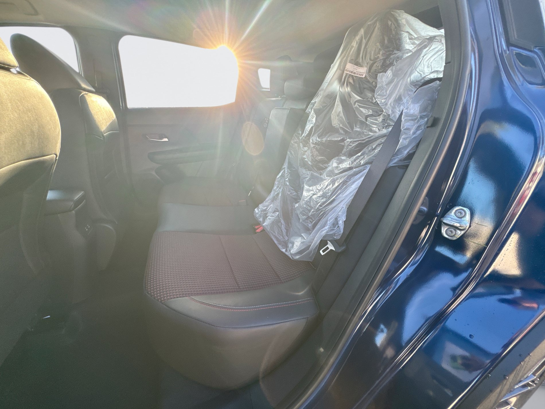 New 2027 Nissan Kicks SR FWD image 14