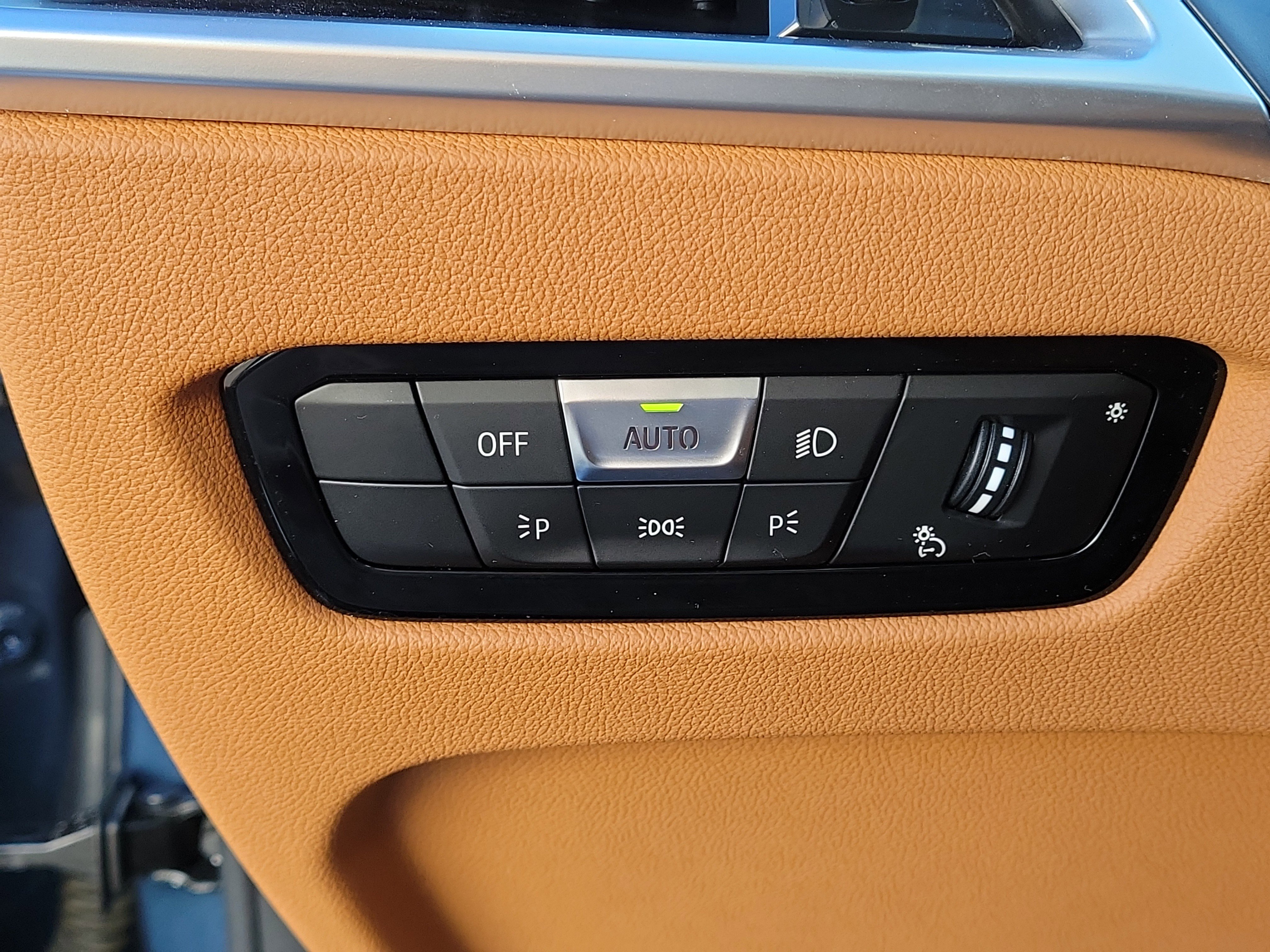 Used 2025 BMW 430i Coupe w/ M Sport Package image 30