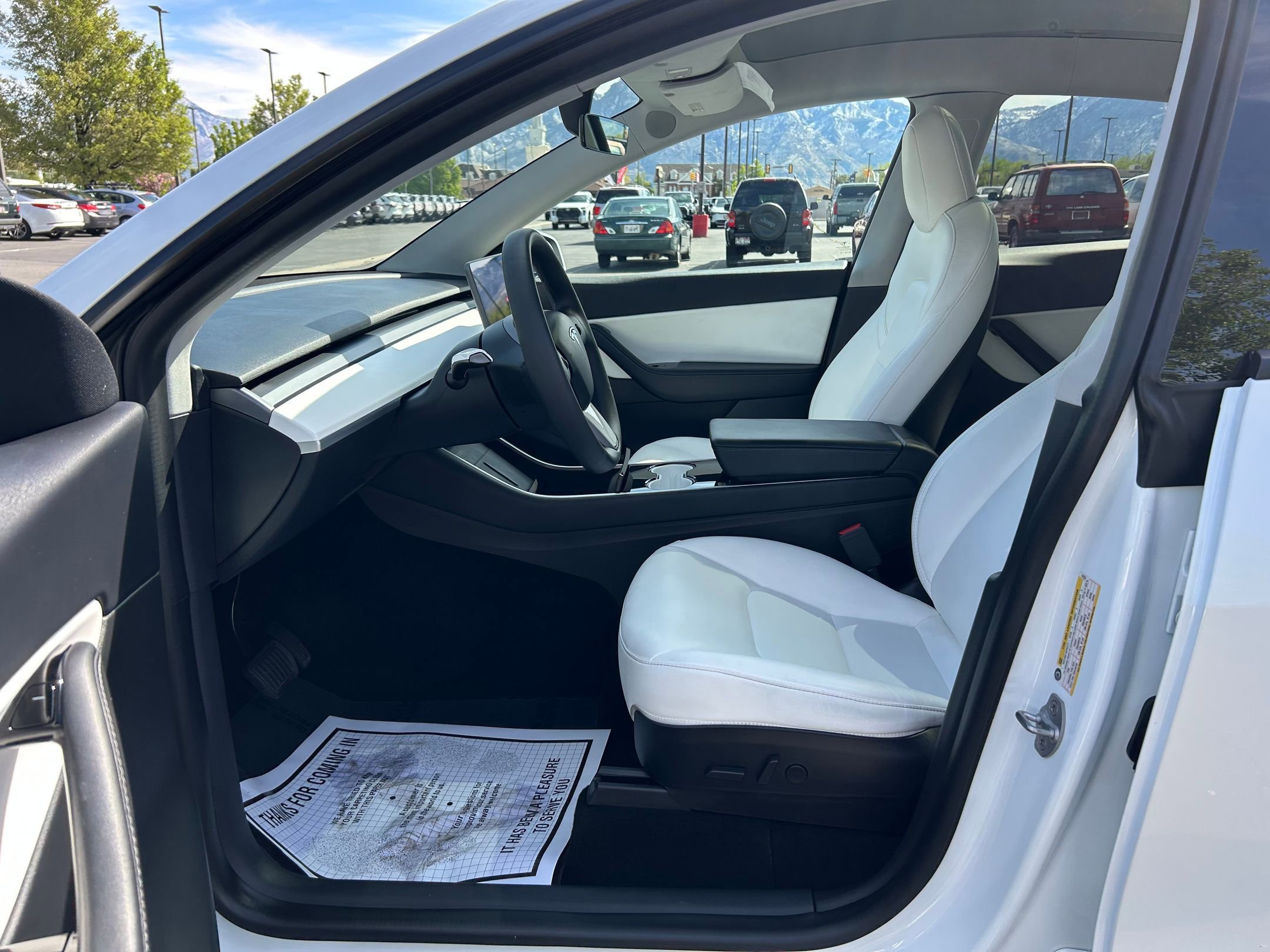 Used 2020 Tesla Model Y Long Range image 11