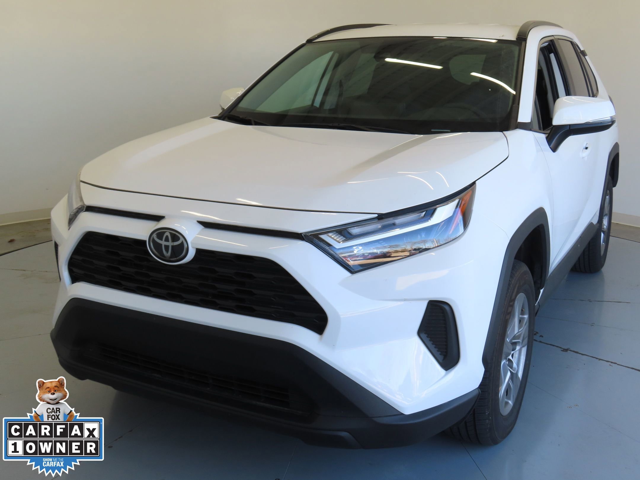 Used 2024 Toyota RAV4 XLE image 9
