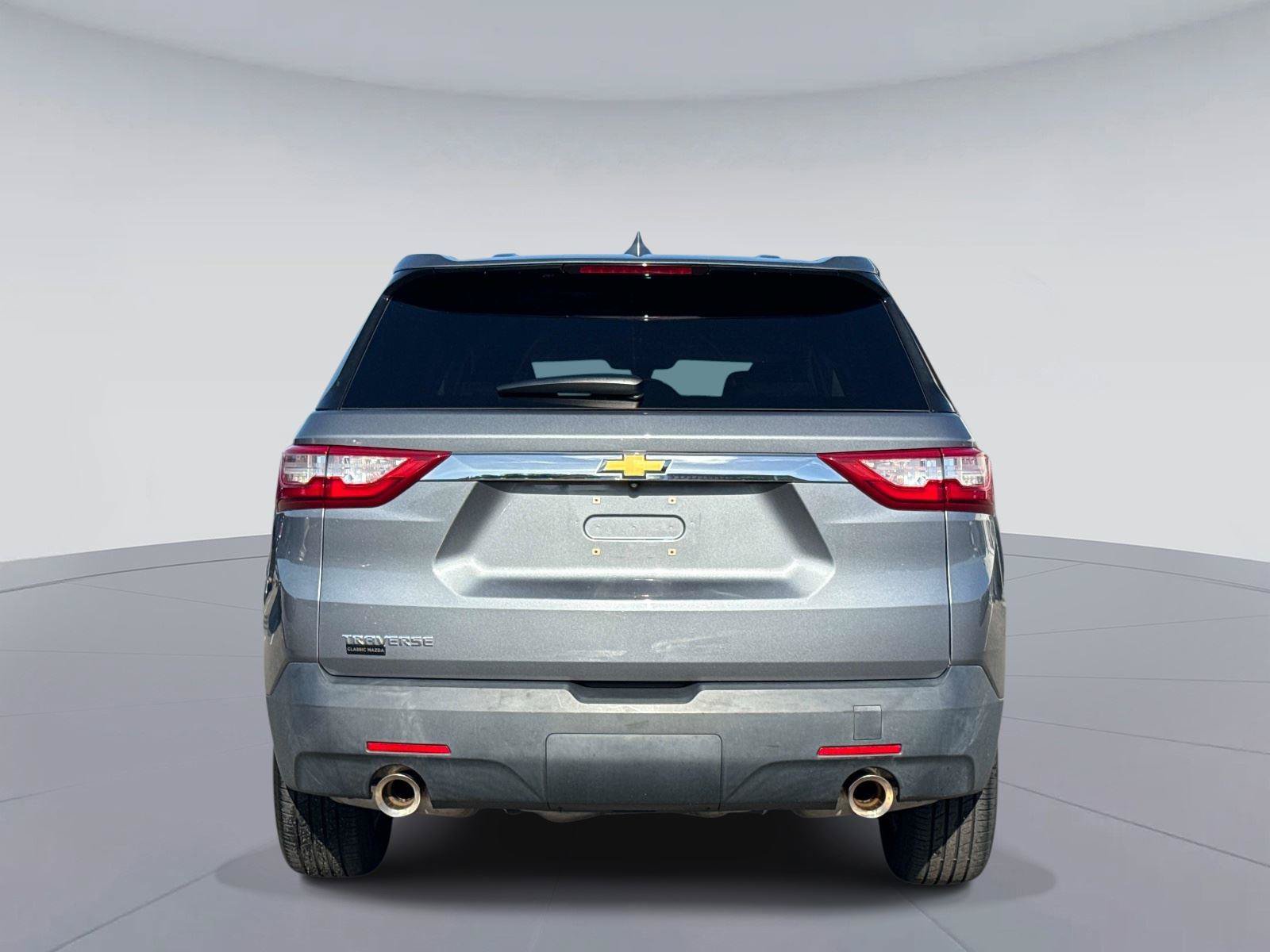 Used 2019 Chevrolet Traverse LS FWD image 4