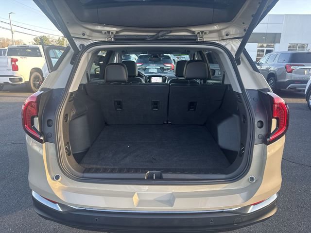 Certified 2022 GMC Terrain AT4 w/ Infotainment Package II image 27
