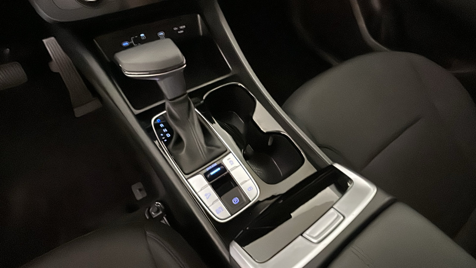 Certified 2025 Hyundai Tucson SE FWD image 27