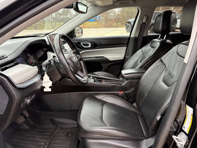 Used 2022 Jeep Compass Limited image 8